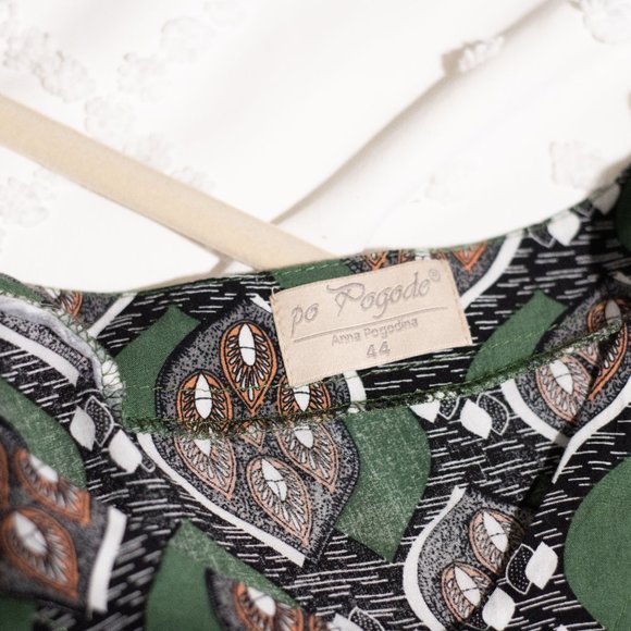 Designer (Po Pogode) midi dress in green - Picture 3 of 3